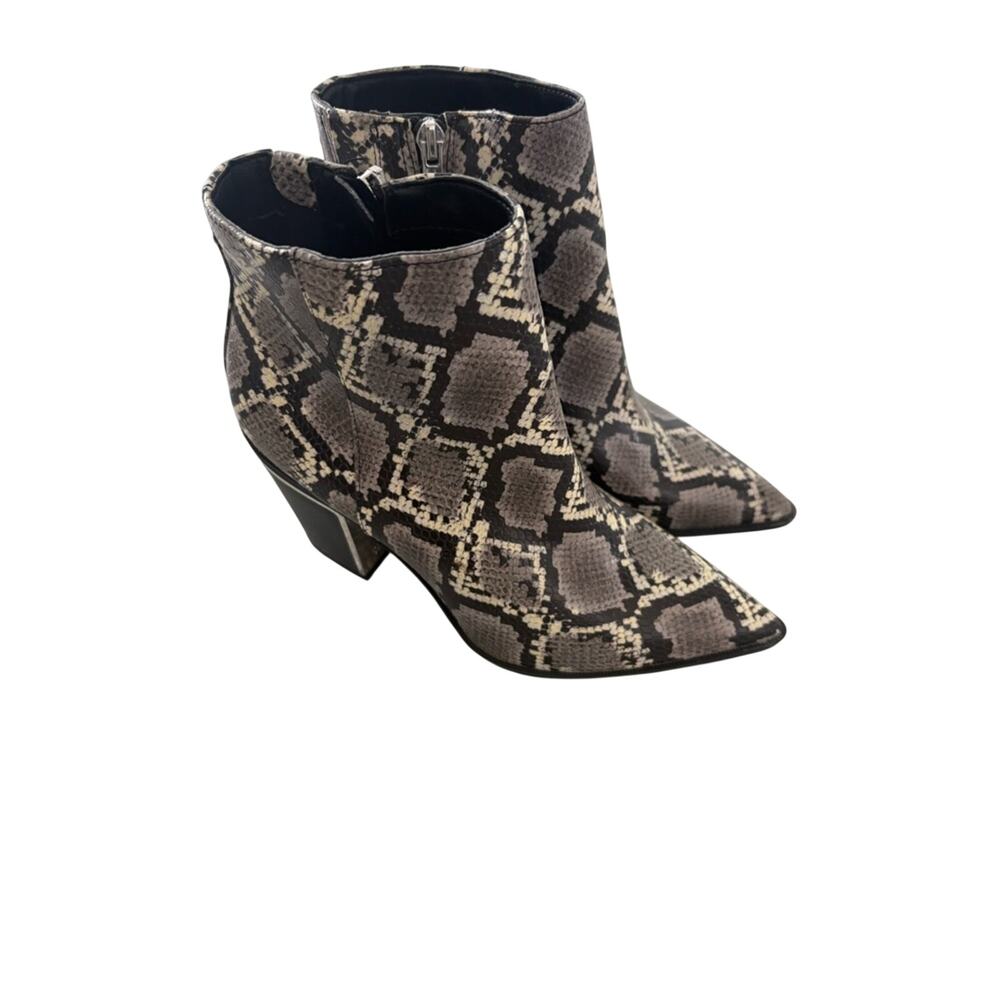 NWOT Circus by Sam Edelman Cal snake print ankle boots size 5.5